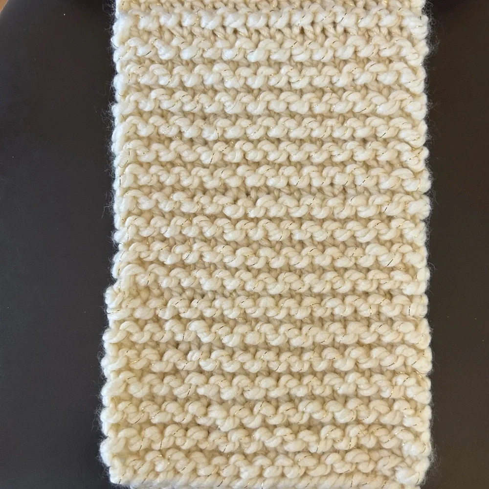 Handknit Cream Knit 🧣